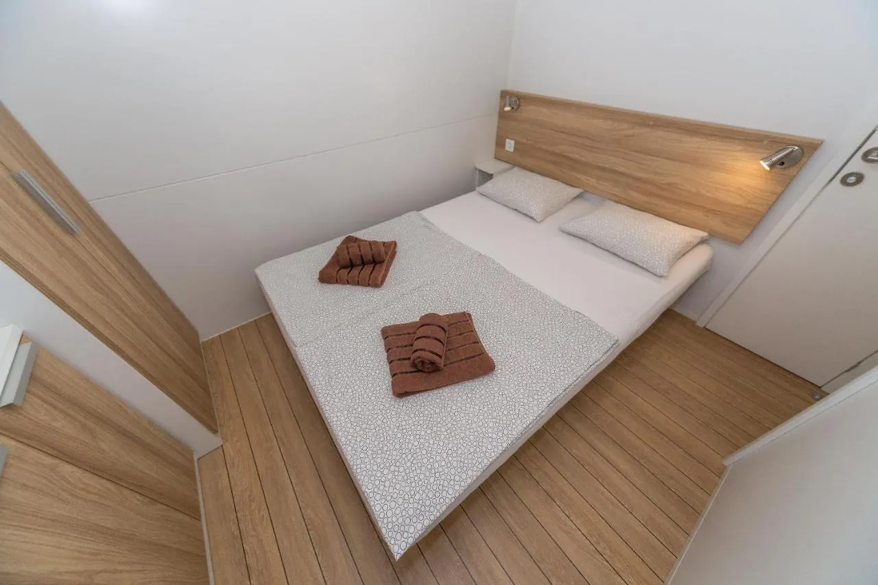 Kemp Mobile Homes Crystal Biograd Na Moru